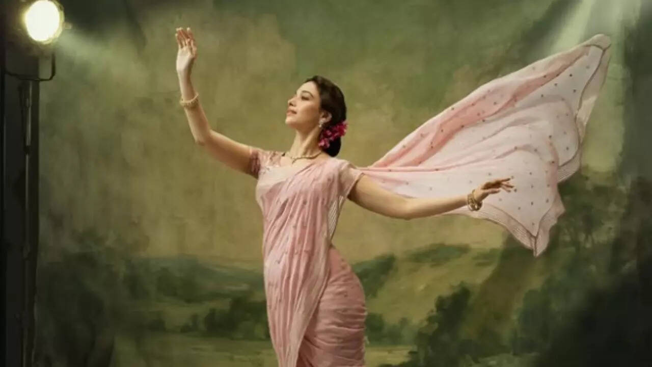 Tamannaah's first look as Jayshree unveiled in V. Shantaram Biopic