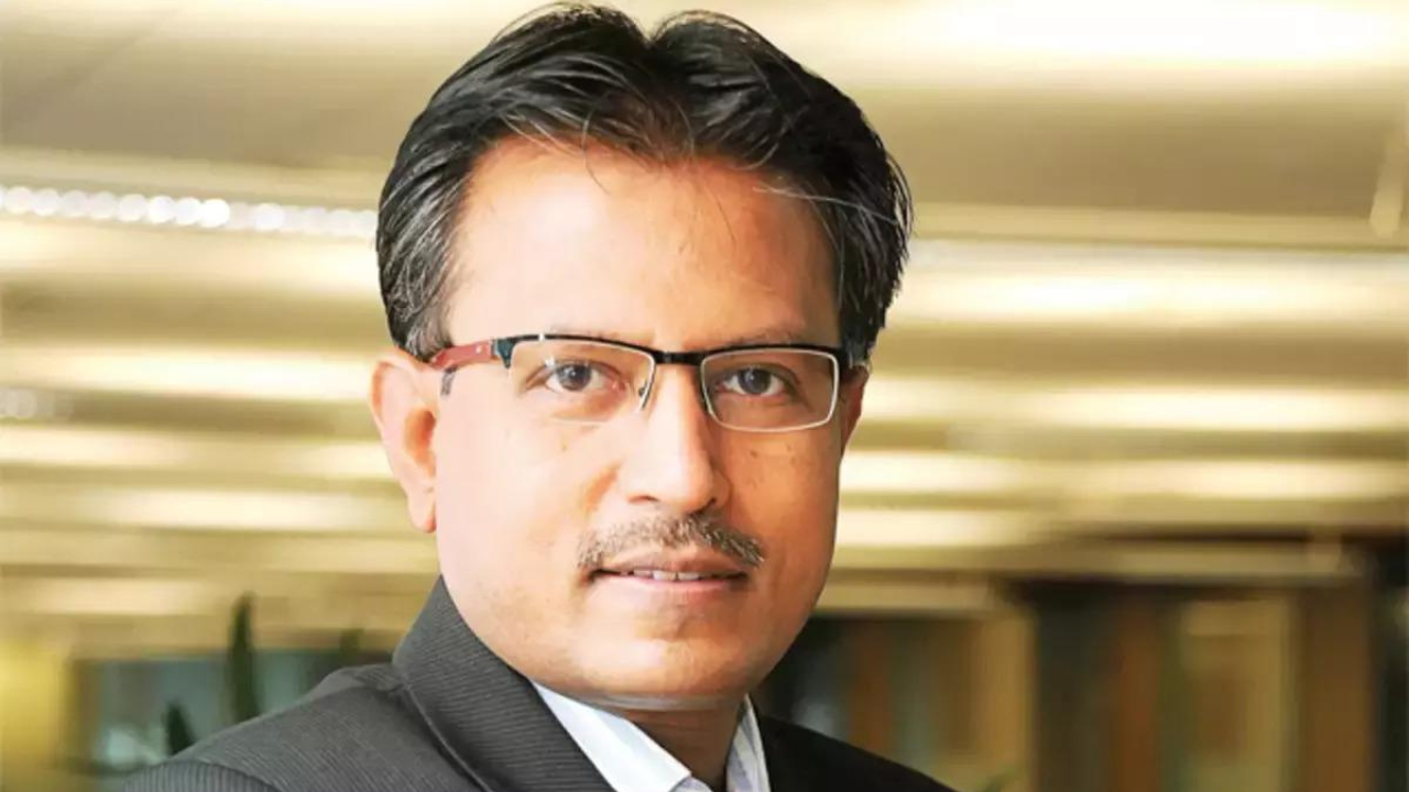 Capital market: Mutual funds could beat banks in credit; Kotak AMC Nilesh Shah explains what investors should do