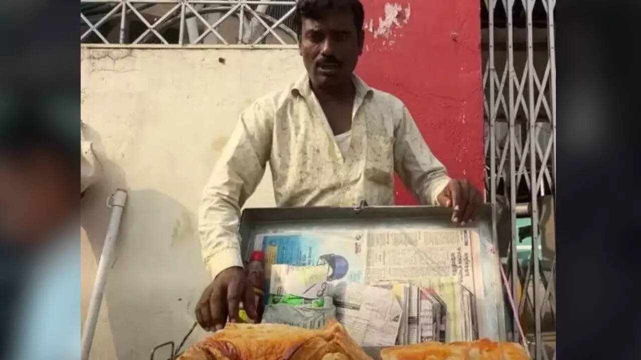 West Bengal: Two assaulted for selling chicken puffs to Gita recital attendees; row erupts