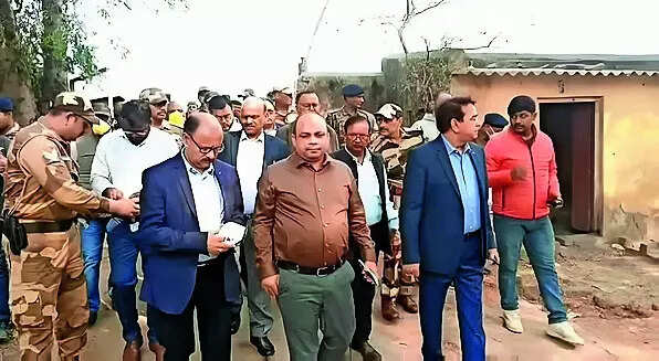 Temporary relocation only viable option at present, CIL chairman tells Kenduadih residents