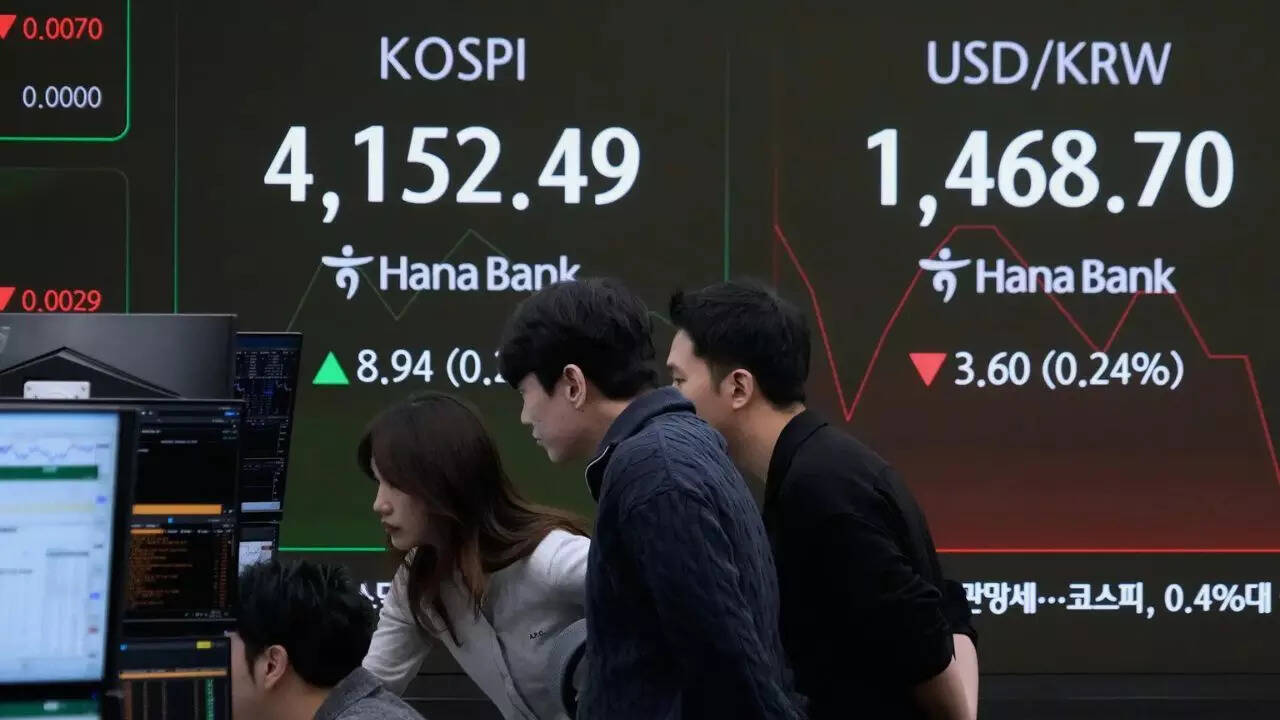 Asian stocks today: Markets rise as Fed delivers third straight rate cut; silver hits record high