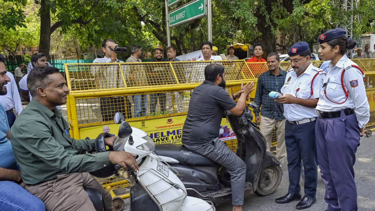 Speeding killed nearly 1.24 lakh people, non-wearing of helmet &amp; seatbelt caused 39% deaths