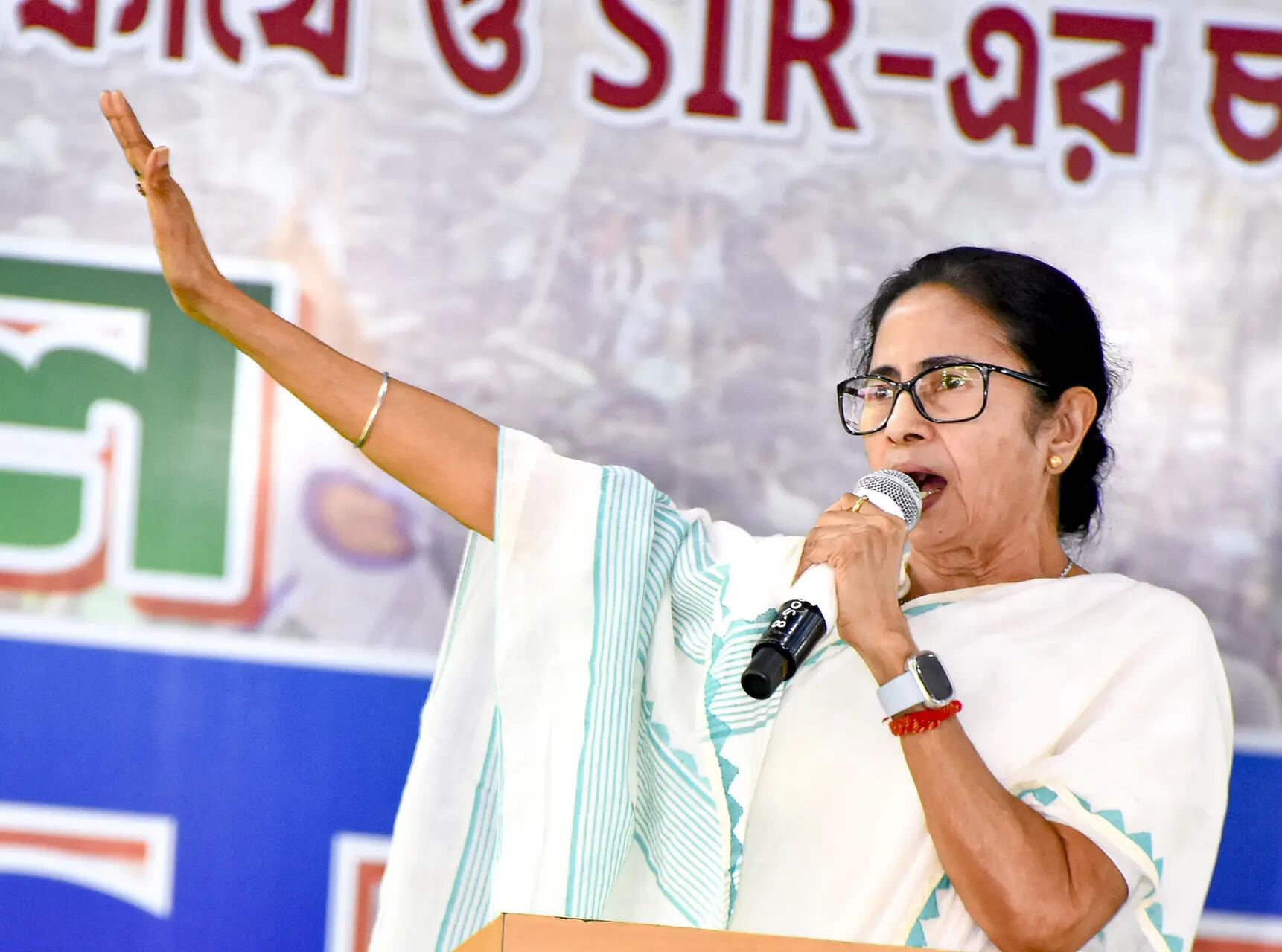 'This is not Uttar Pradesh': Mamata Banerjee condemns assault on non-veg food vendors; three arrested