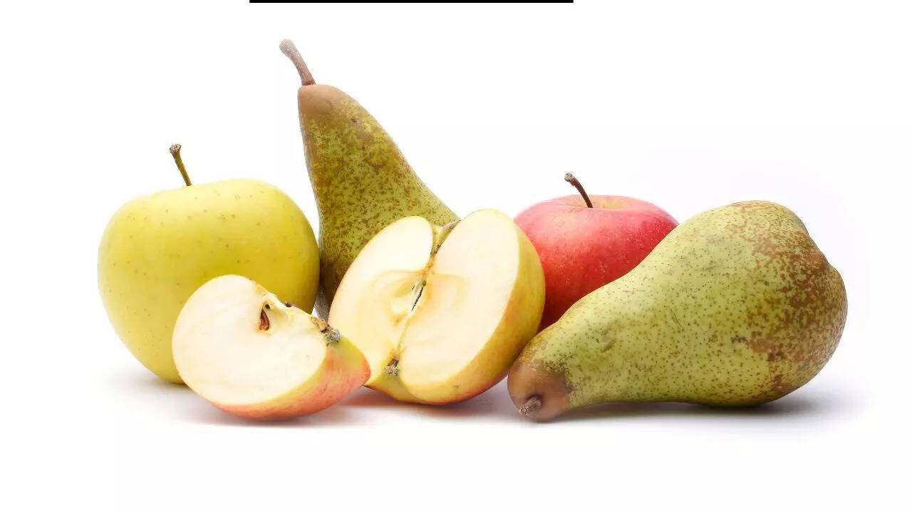 Apples vs. Pears: Which fruit offers better heart health benefits