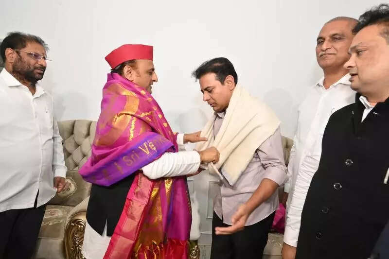 People will give BRS another chance, says Akhilesh