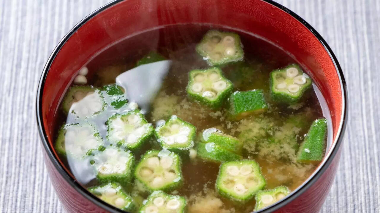 Lose weight naturally with okra water: Benefits, recipe and timing explained