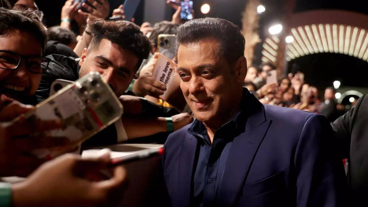 Salman says ‘I am not a great actor’; fans refuse to agree