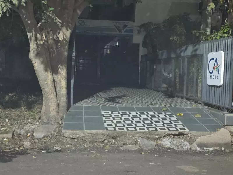 Illegal ramps on footpaths, roads set to go in Gurgaon