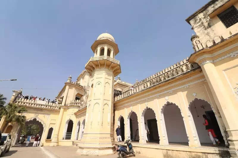 Officials of Nadwa booked for ‘harbouring foreign student illegally’