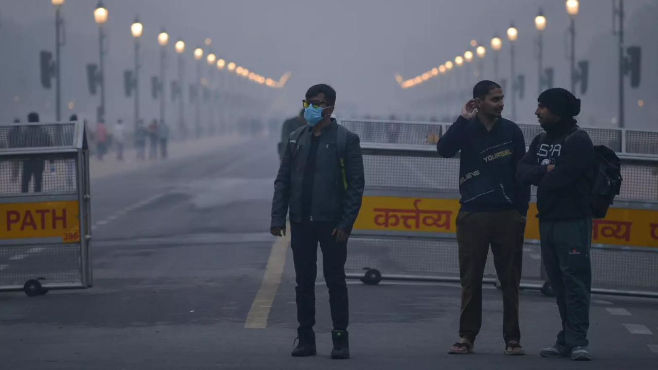 AQI 'severe plus' in Delhi-NCR: CAQM suspends all outdoor sports; warns serious health risk to children