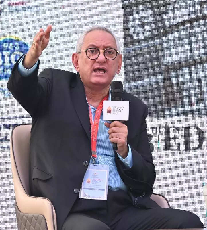 Mumbai former top cop shares deep secrets of the underworld