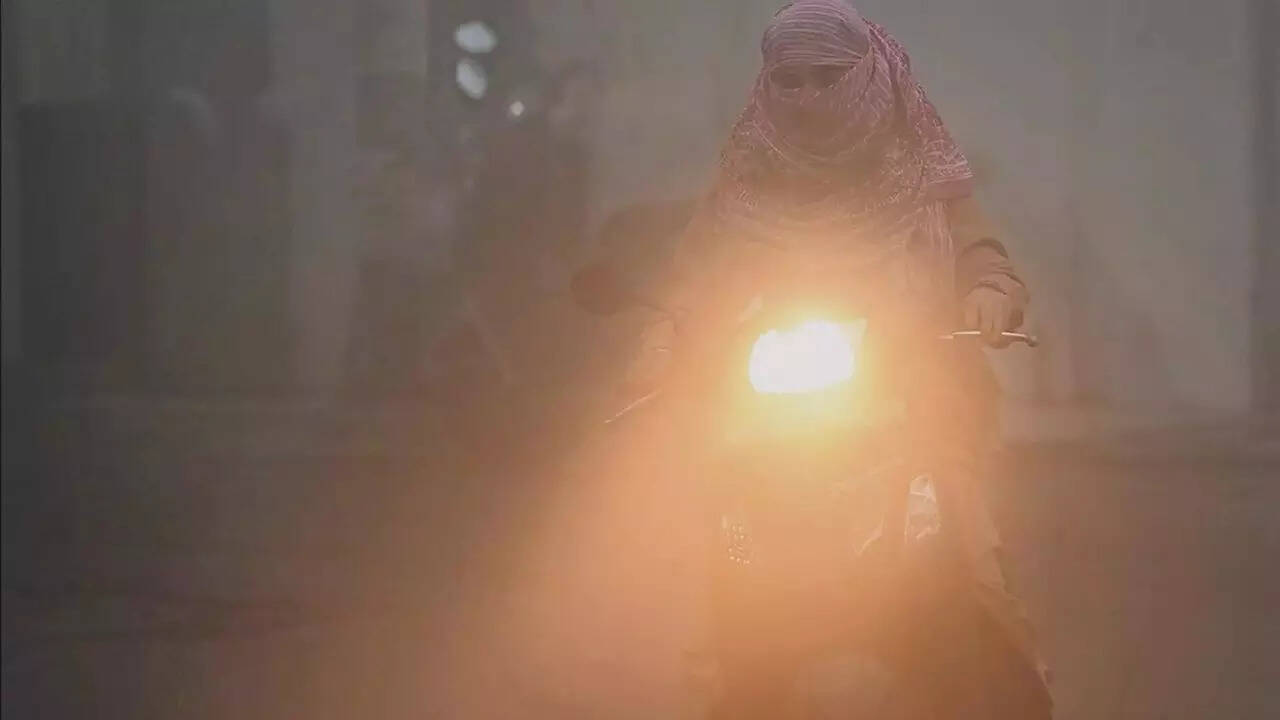 Delhi breaths fire: AQI maxed out for over 19 hours at Rohini before data goes missing