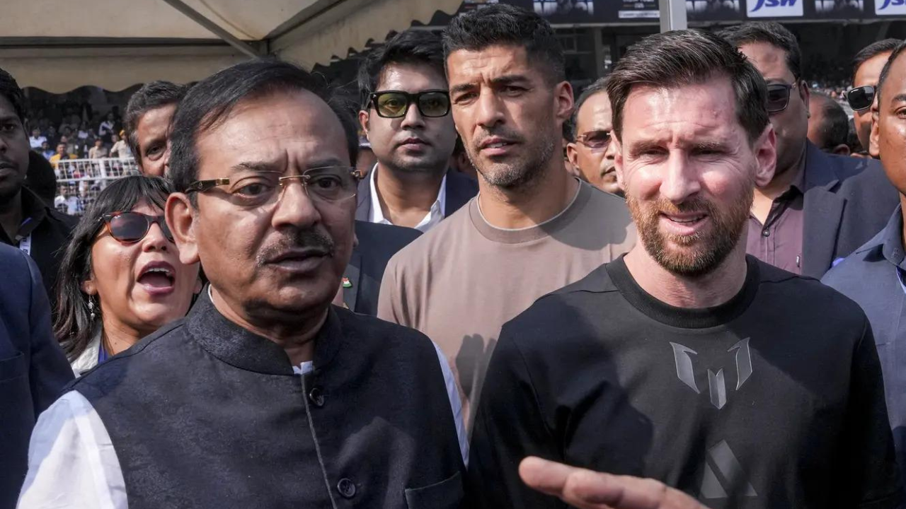 Messi event fiasco: Sports minister Aroop Biswas submits resignation; Bengal CM Mamata to take final call