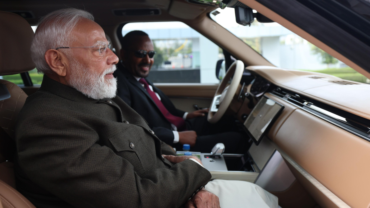 Unique gesture: Ethiopia PM drives Modi to hotel, takes detour; what's on agenda