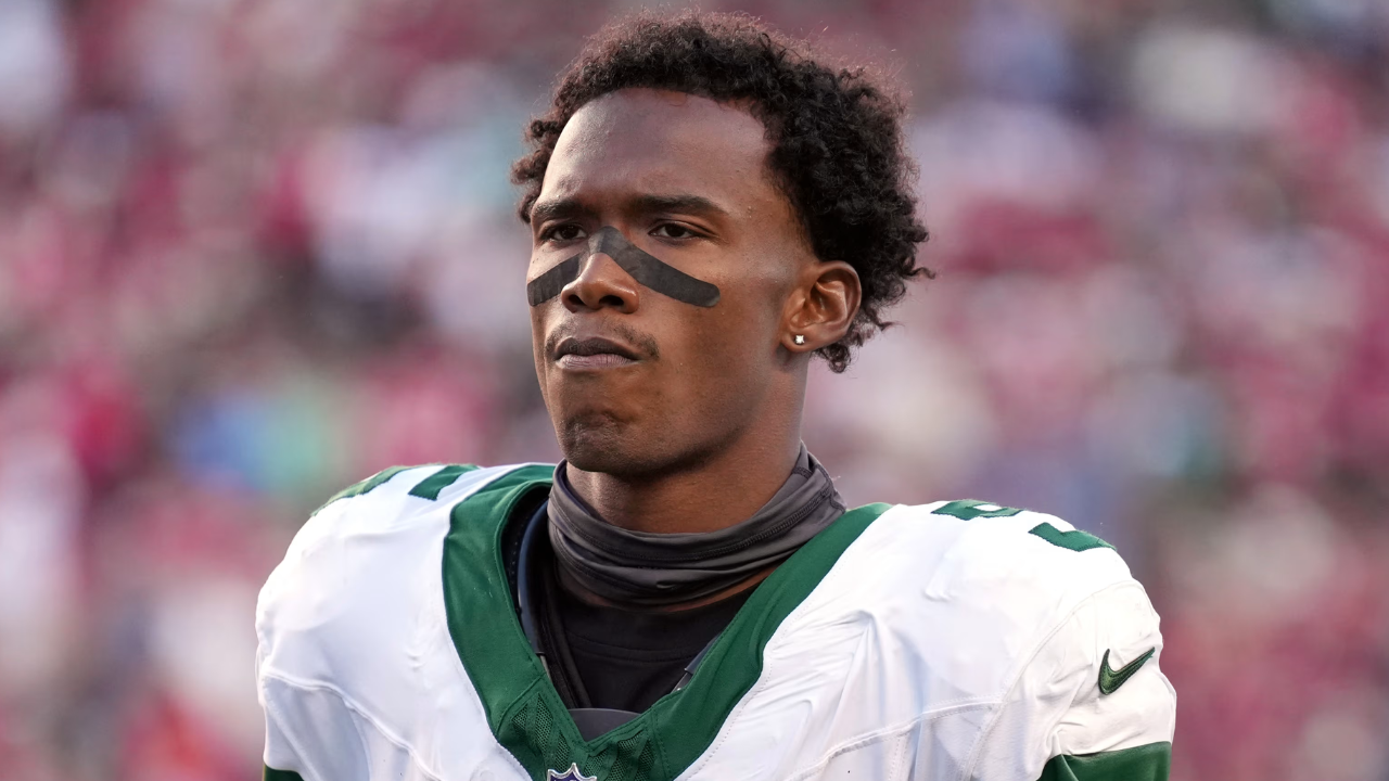 Jets give cryptic update on Garrett Wilson’s return after knee injuries ahead of season-ending game