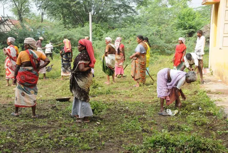 MGNREGS: DMK says BJP hates Gandhi; Cong calls for protest