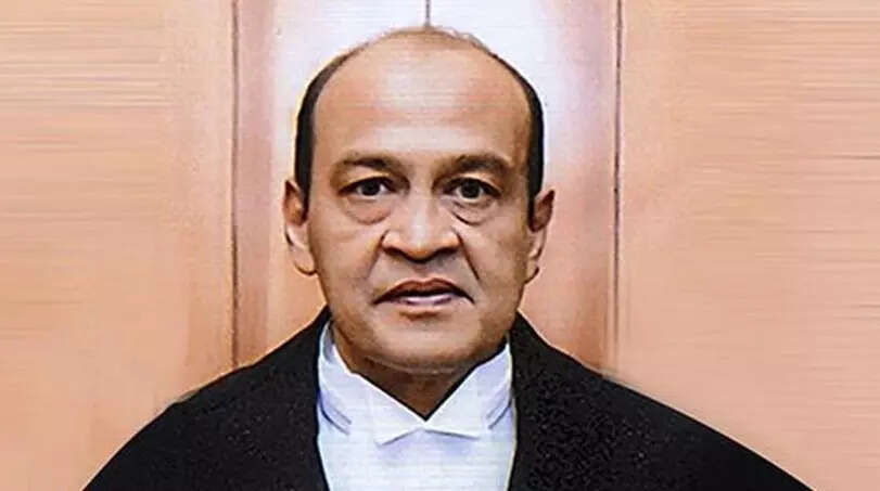 SC takes up plea of cash row judge; seeks parliament reply