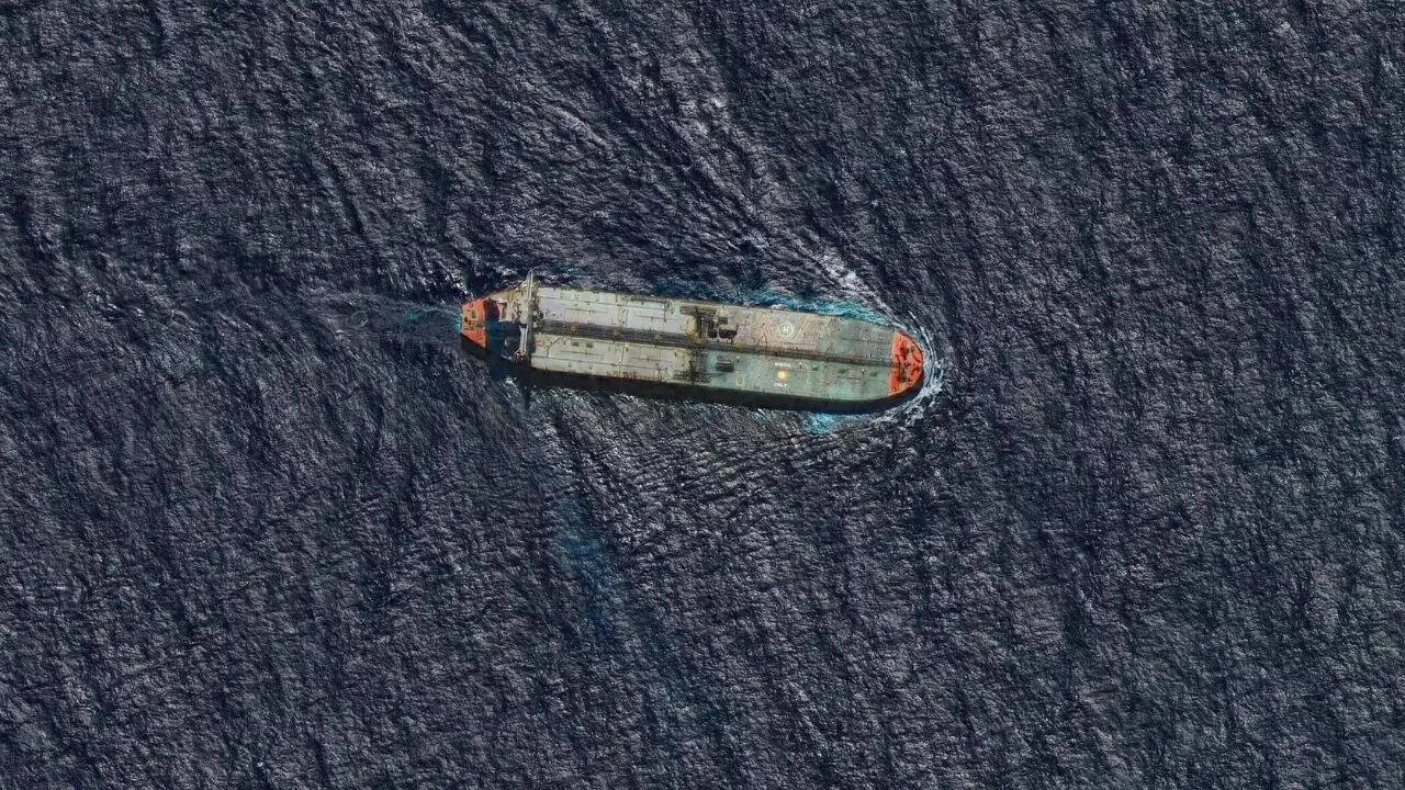 Asian shares today: Market mixed after Trump 'sanctioned Venezuela oil tankers'; oil prices jump over 1%