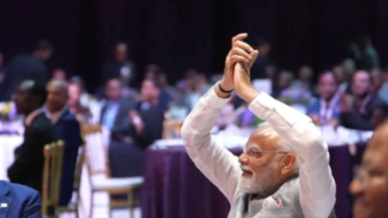 Watch: Ethiopian singers perform Vande Mataram rendition at banquet dinner; PM Modi applauds