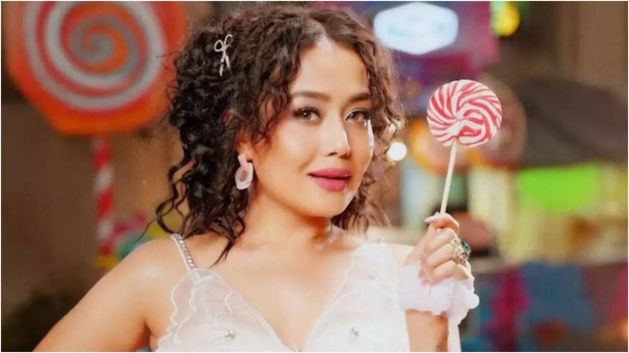 Neha's new song Candy Shop sparks outrage; netizens slam
