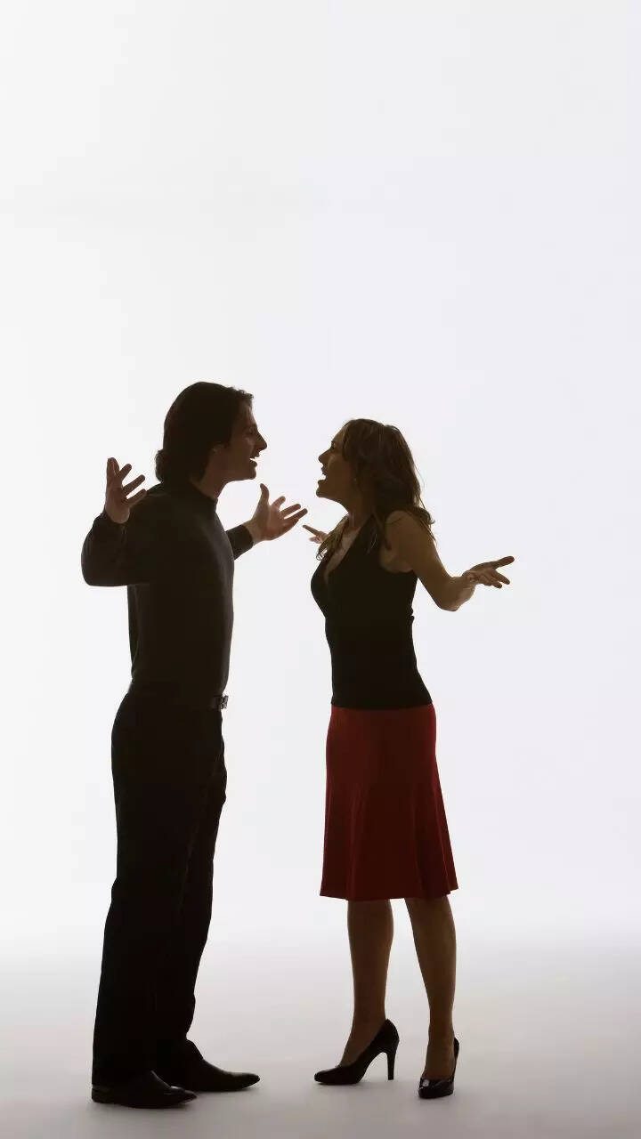 8 phrases that silently kill your relationship, reveals psychologist
