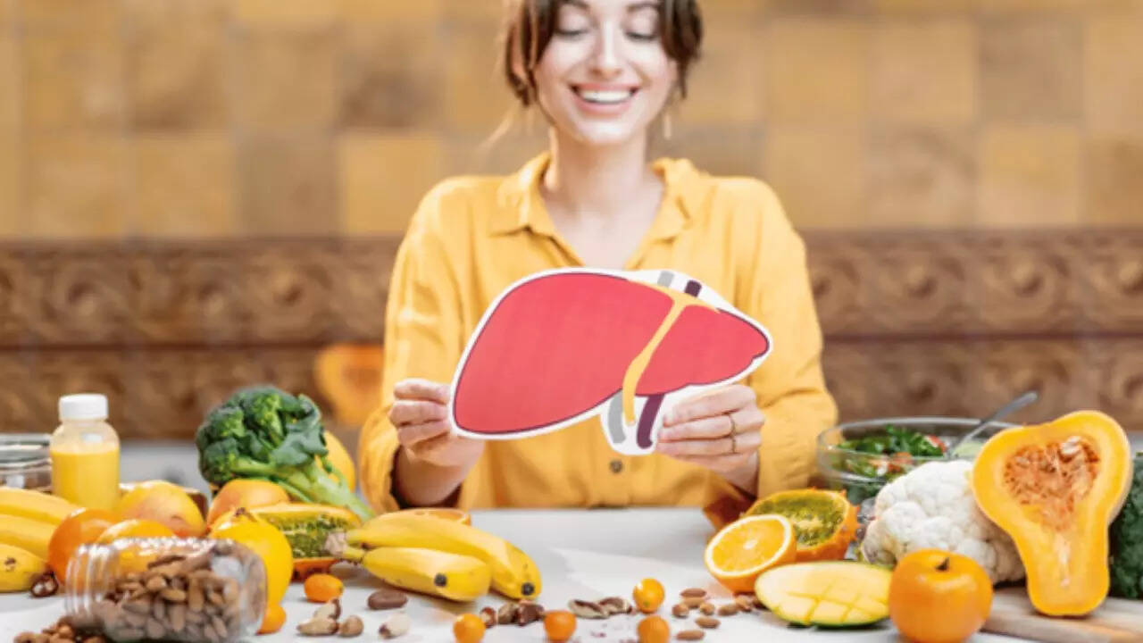 Detox Is a Lie? Doctors Explain How Your Liver and Gut Really Eliminate Toxins