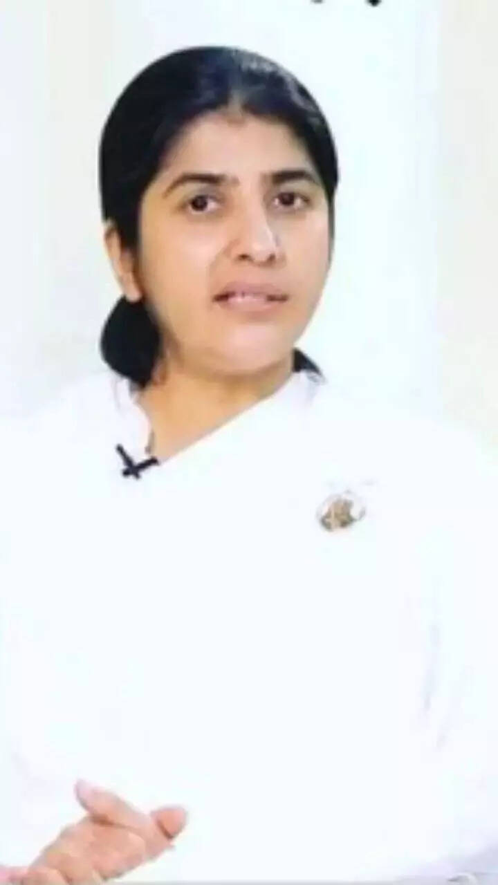 10 Sister Shivani quotes that can magically improve your relationships