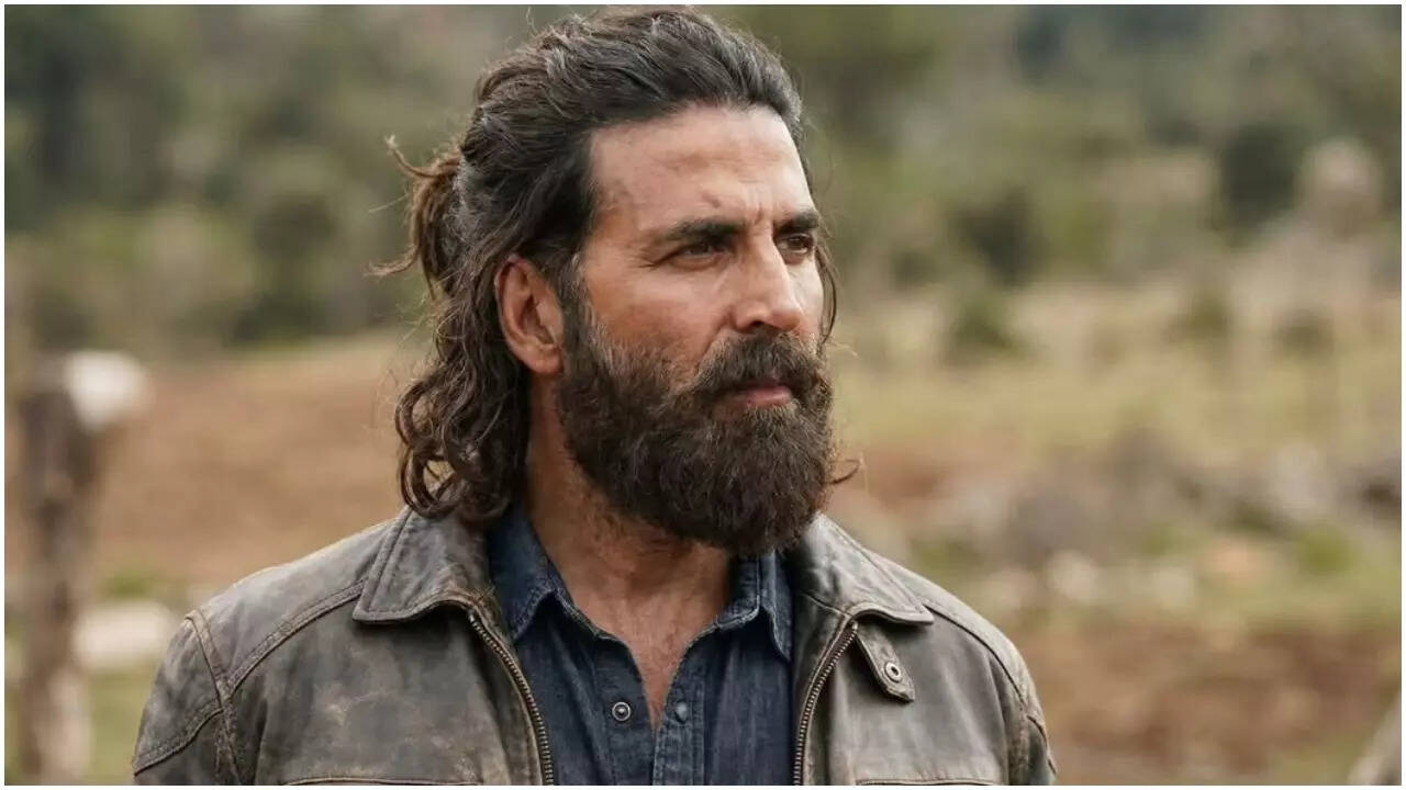 Akshay's fierce and rugged look from Haiwaan LEAKS online