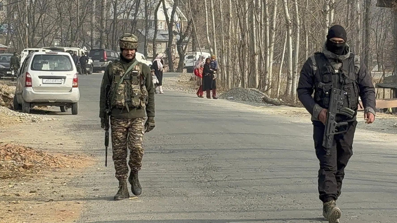 J&amp;K terror probe: Terrorists take food from village house to forest; search operation launched