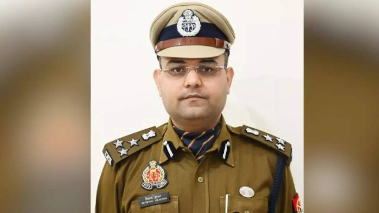 IPS officer Vaibhav Krishna develops ‘Police Satark Mitra’ WhatsApp bot for anonymous crime reporting in Varanasi range