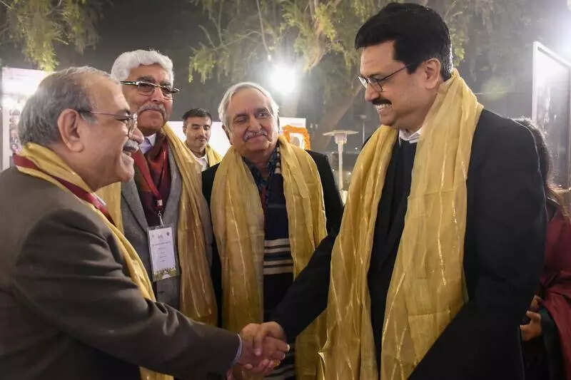 DU alumni reunite, memories follow