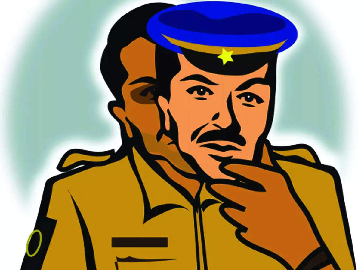 2 pose as cops, rob mangalsutra of Piligao woman