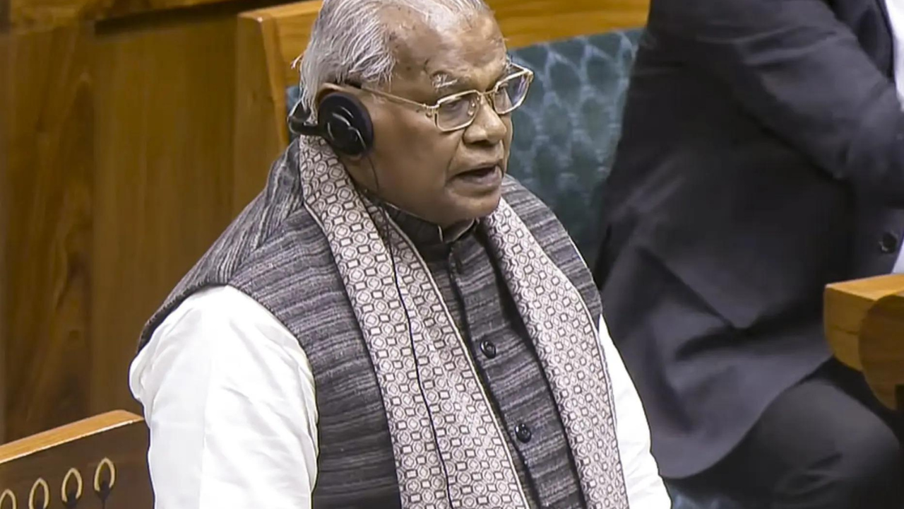 Give Rajya Sabha seat or will quit NDA, says Manjhi