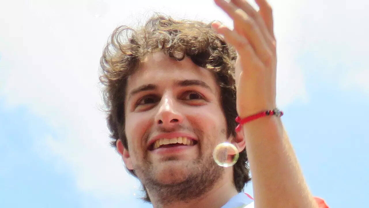 Dario Yazbek Bernal wraps for 'White'; film explores Colombia peace