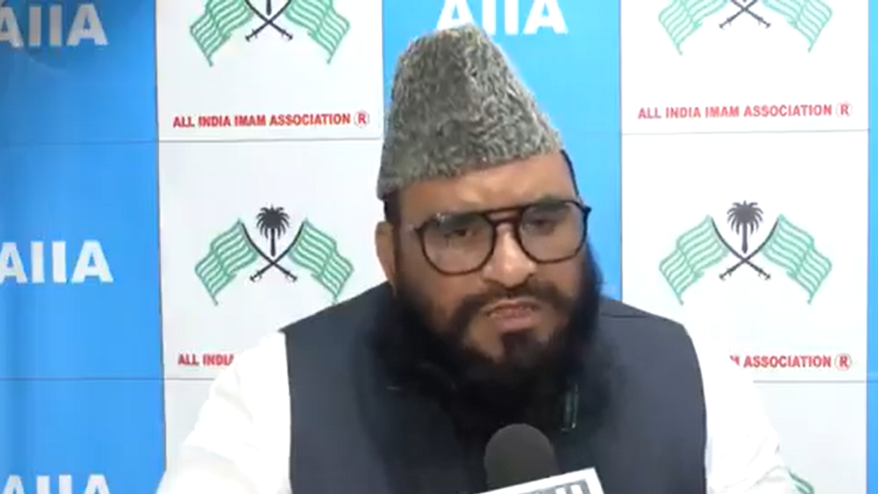 ‘It is laughable’: Maulana Rashidi reacts to RSS chief's 'Hindu rastra' call; terms it vote bank politics