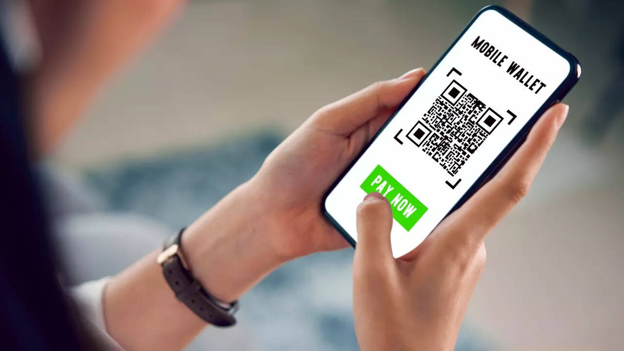 QR code scam: 19-year-old arrested for tampering with merchant codes; Rs 1.40 lakh diverted from Delhi's shop