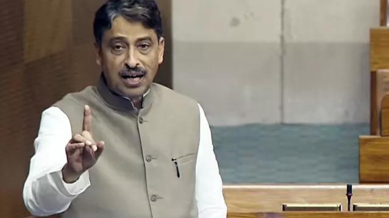 Imran Masood backtracks from Priyanka Gandhi remark, says Rahul Gandhi is the leader