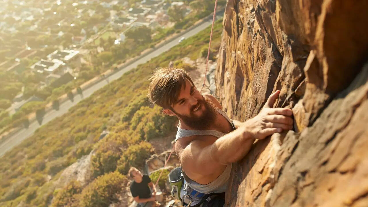 7 ways the human body reacts in life or death situations