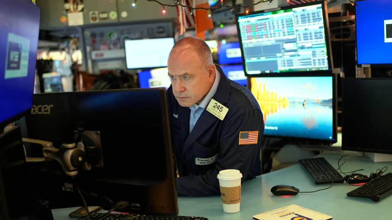 US markets today: Wall Street holds near record highs in holiday-thinned trade; stocks mark time as Christmas closure nears