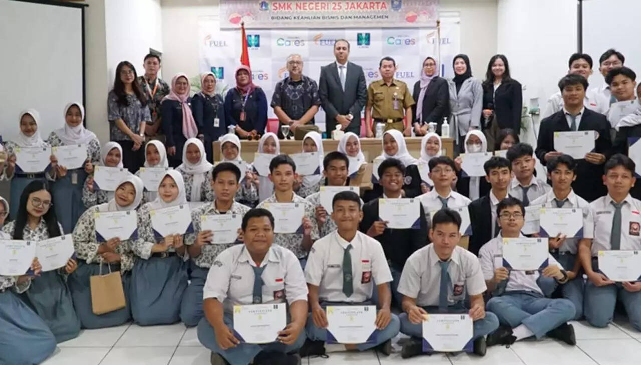 YMMI and VFS Global Conclude 2025 Career Advancement Programme for Vocational Students in Jakarta