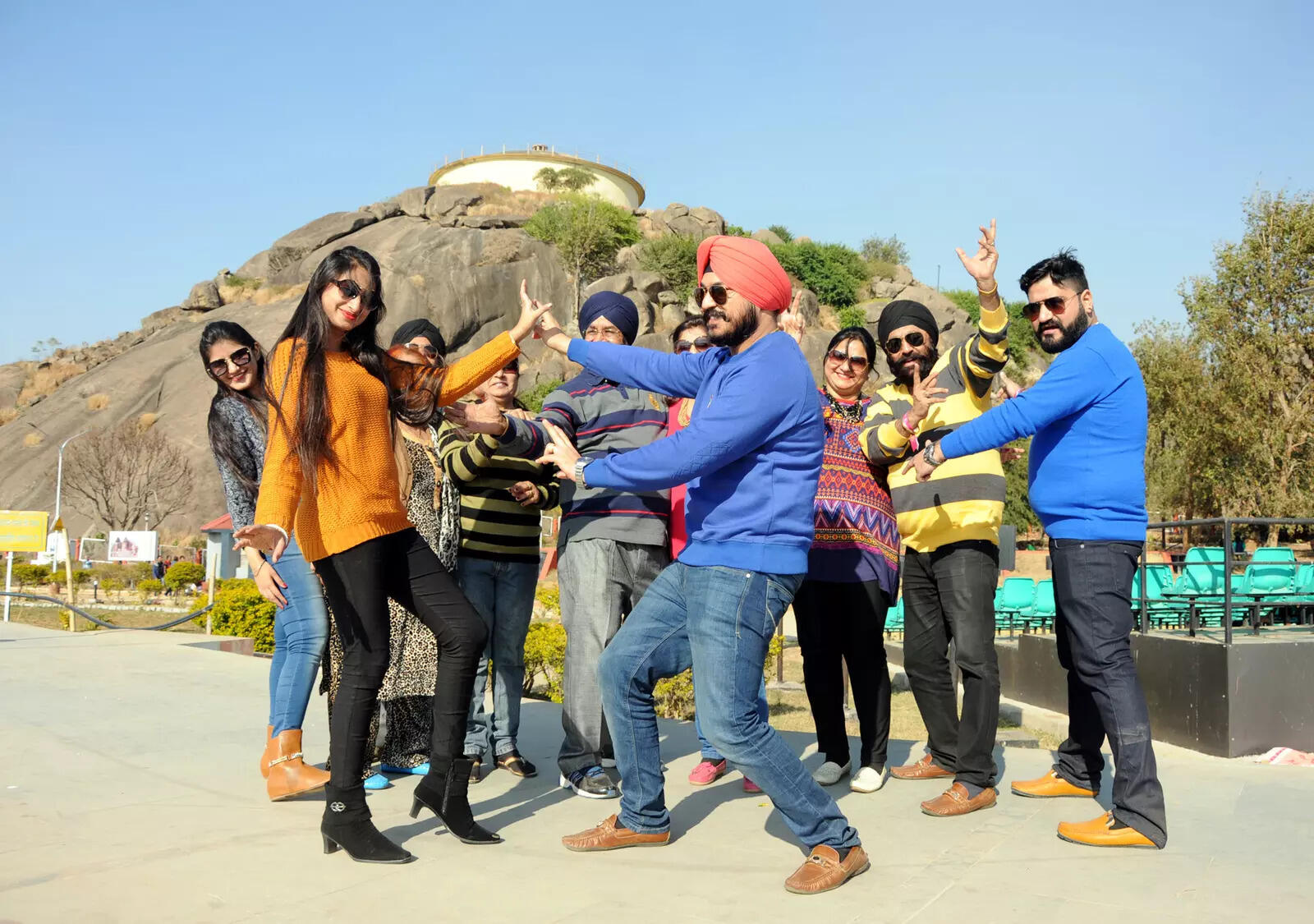 Ranchi New Year Celebrations: City Buzzes with Festive Spirit, Crowds Flock to Parks &amp; Eateries