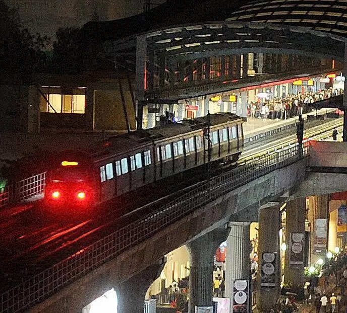 Bengaluru Metro trains to run past midnight on Dec 31