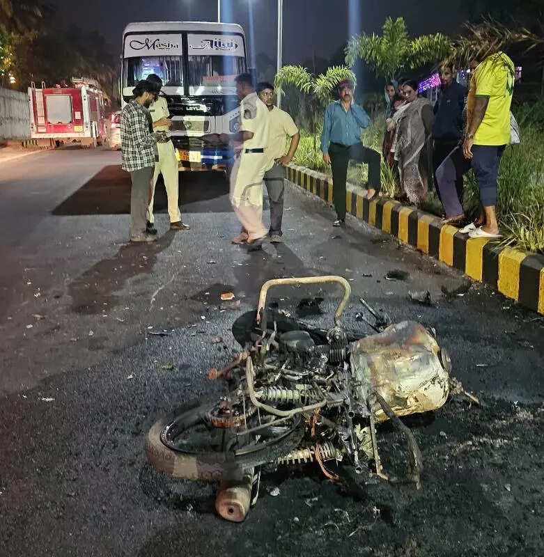Motorcyclist charred to death after head on collision with bus at Verna