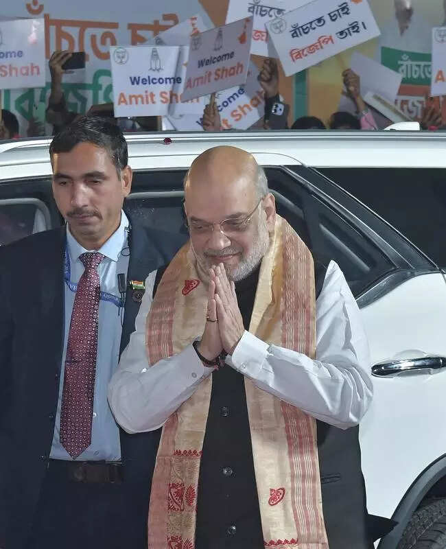 Shah lands in Kolkata, says Bengal ‘ready for change’