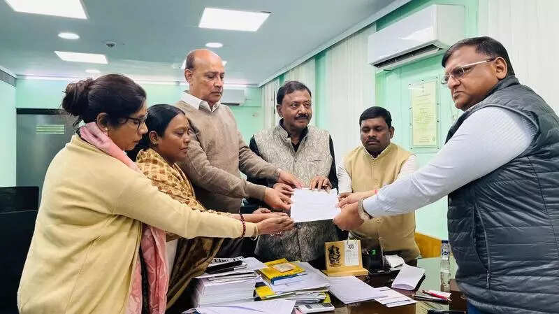 TMC team urges CEO to reduce harassment of elderly, ailing