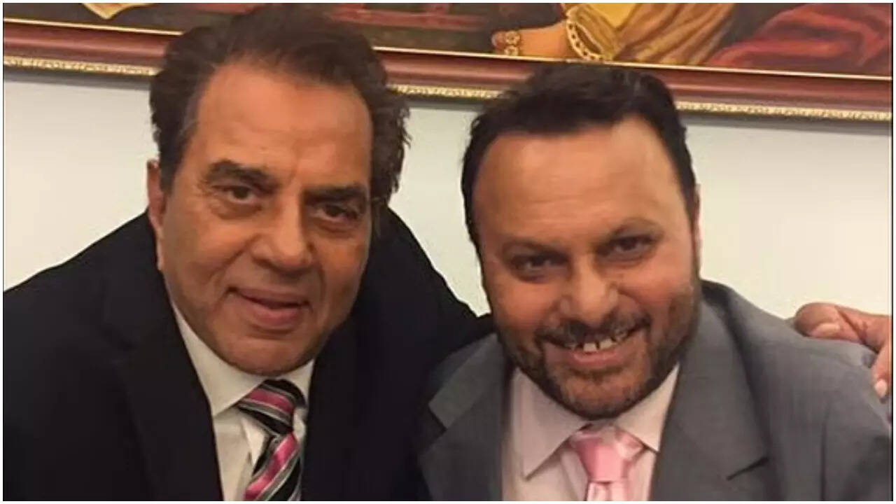 Anil tears up watching Ikkis, remembers Dharmendra