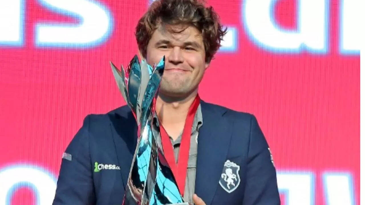 World Blitz: Magnus Carlsen clinches record ninth title