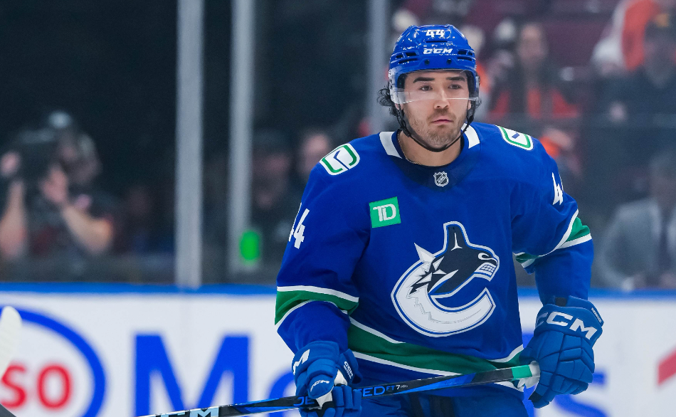 NHL trade rumours: Canucks linked to Sherwood, Pettersson; Bruins eye Maccelli