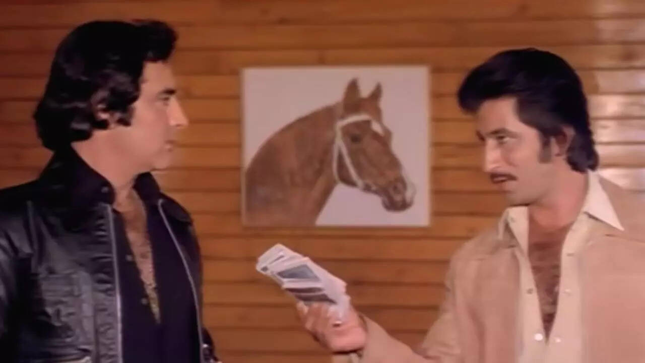 Shakti Kapoor recalls how Vinod Khanna gave him a home