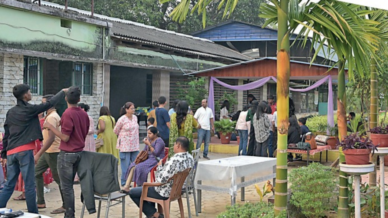 For parties, all roads lead to the suburbs